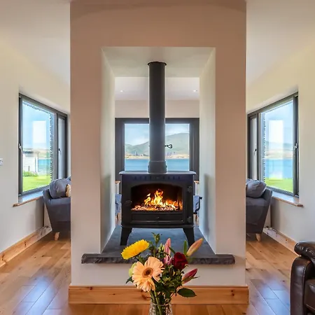 Сasa de vacaciones Luxury 4 Bedroom Overlooking The Sea On Valentia Island