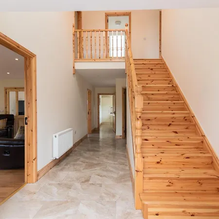 Luxury 4 Bedroom Overlooking The Sea On Valentia Island Knights Town