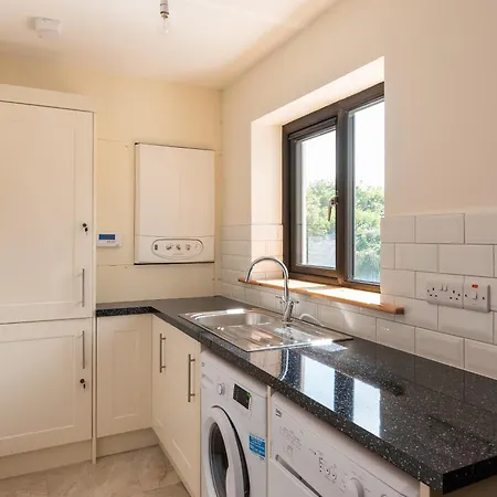 Luxury 4 Bedroom Overlooking The Sea On Valentia Island Knights Town