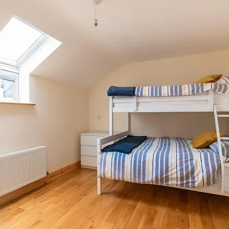 Luxury 4 Bedroom Overlooking The Sea On Valentia Island * Knights Town