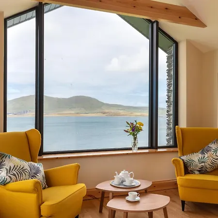 Сasa de vacaciones Luxury 4 Bedroom Overlooking The Sea On Valentia Island *
