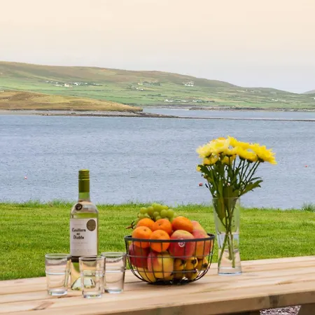 Luxury 4 Bedroom Overlooking The Sea On Valentia Island Сasa de vacaciones Knights Town