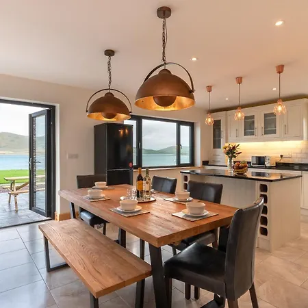 Luxury 4 Bedroom Overlooking The Sea On Valentia Island Knights Town