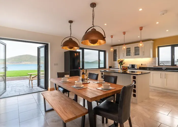 Luxury 4 Bedroom Overlooking The Sea On Valentia Island Knights Town