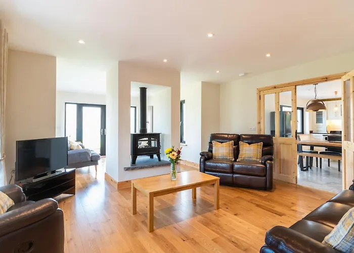 Luxury 4 Bedroom Overlooking The Sea On Valentia Island Dom wakacyjny Knights Town